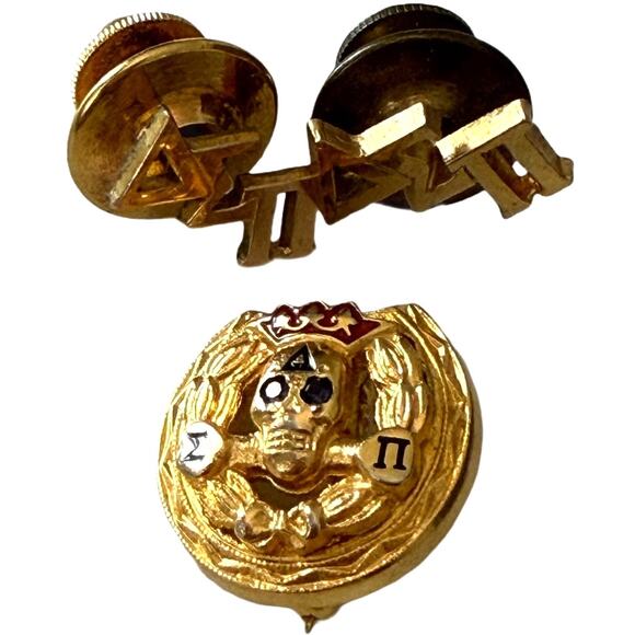 Vintage Delta Sigma Pi Gold Tone Skull Badge Pin w/ Rhinestone Eyes - Lot of 3 - Picture 3 of 10